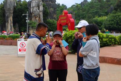 石林风景区实力宠粉！有“幸运游客”获得十年免费畅游
