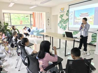 昆明市西山区前卫街道首期小犀鸟研学营活动举办