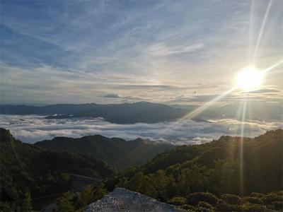 多彩暑期，“趣”游普洱丨向云端，山那边！一起来墨江龙潭看“海”吧