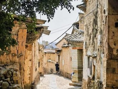 遗世临安：在文物中对话千年时空——亘古屹立，一樽江月  