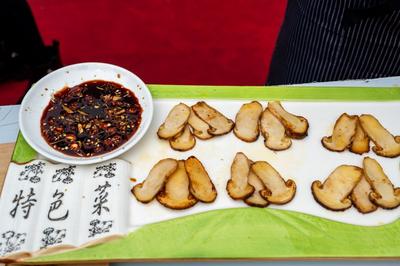 相约迪庆松茸美食节 “清凉一夏游云南”完美收官