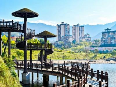 小城屏边的格调