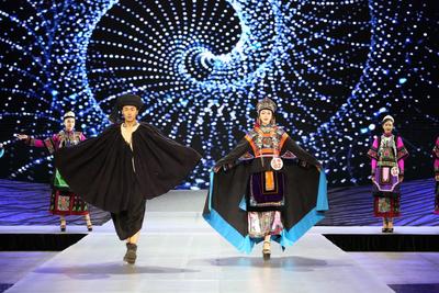 倒计时1天！米兰时装周楚雄彝绣发布会大幕将启    