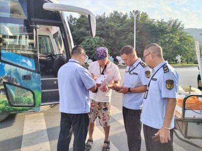 头条特评丨云南用行动守护好旅游金字招牌