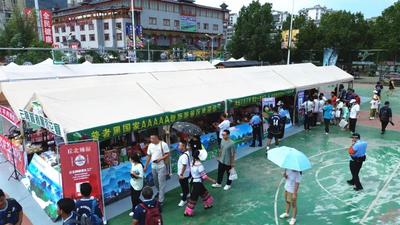 云南丘北10道特色美食亮相贵州“村超”