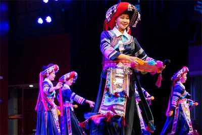 精彩继续！云南省第十三届民族民间歌舞乐展演第二场外场演出满堂彩