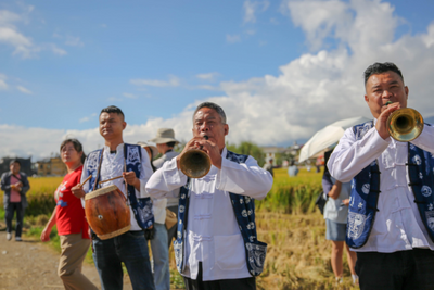 大喜之洲：在白族文化的盛宴中为祖国庆生 