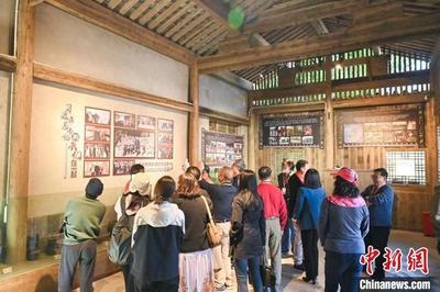 云南司莫拉：昔日贫穷小山村“蝶变”国家4A级旅游景区