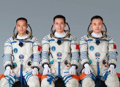 发射时间确定，航天员公布！
