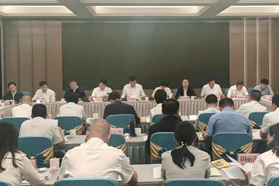杜建辉在临沧市旅游高质量发展大会上强调：强信心 补短板 下决心加快推进旅游产业高质量发展