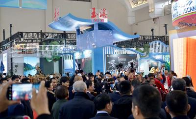 喜迎旅交会丨开展首日，玉溪文旅展台受欢迎