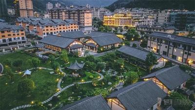 徜徉屏边山水画卷中 在牧羊河边享受美好时光