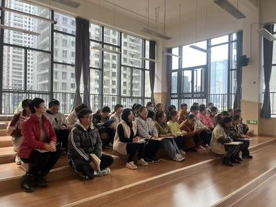 西山区前卫幼儿园开展班本课程期末汇报交流活动