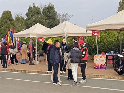 文旅志愿送真情 红河二月春风暖