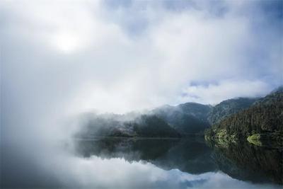 图集丨云腾雾涌大围山