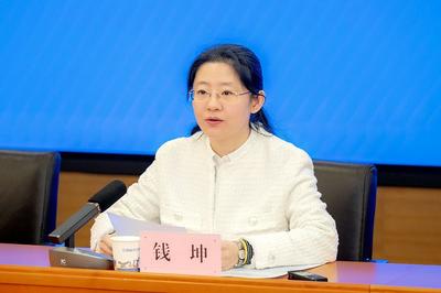 过大年哪里好玩?到云南点燃龙年新春，欢欢喜喜过大年！