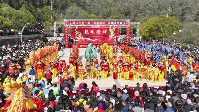 春节假日 抚仙湖又双叒叕进入“人从众”模式