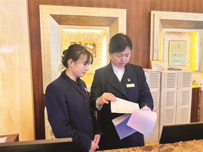 联云在岗30年 | 万玲：用心用情服务好客户和职工
