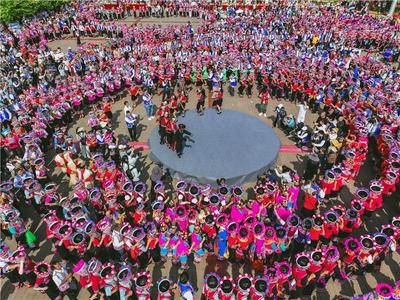 “云南舞蹈大家跳”启动仪式暨2024年牟定“三月会”启幕 2200万人次线上关注 