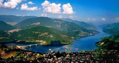 临沧以旅游为纽带 搭建旅游促“三交”载体
