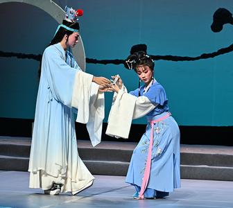 流传千年的故事！花灯剧《莫愁女》在云南省大剧院成功上演