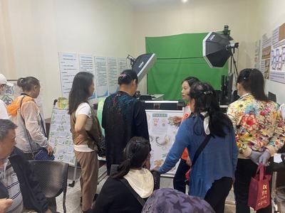 西山区金碧街道立夏路社区开展端午节活动