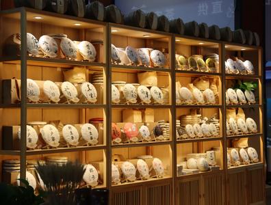 特色商品馆展示多彩特色，引领购物新潮流