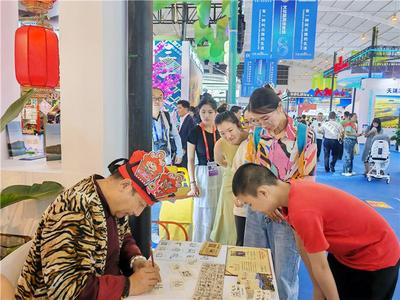 文旅产品持续“圈粉”南博会 “舍不得的丽江”向世界发出诗与远方的邀约