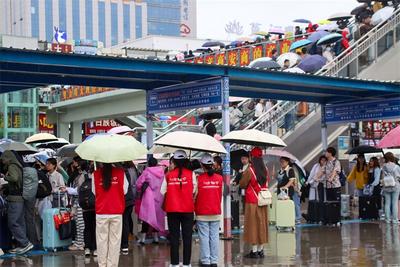 国庆假期，大理文旅志愿服务显温情
