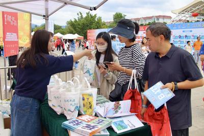 “跟着赛事去旅行”助力玉溪国庆假日旅游“升温”