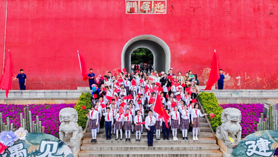 氛围感拉满！国庆假期云南这些地标“旅游热”