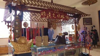 非遗工坊：传承民族服饰之美