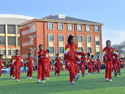 龙陵县非遗进校园系列活动精彩纷呈