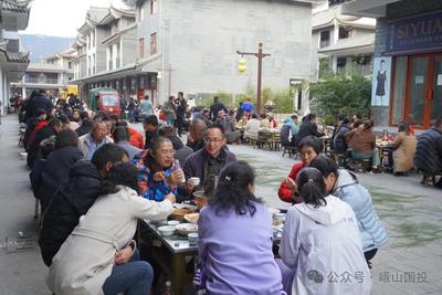 玉溪文旅周刊丨看非遗 跑早操！中老铁路沿线非遗文化旅游节暨2025玉溪峨山半程马拉松举行