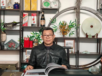 袁陆华中国画展在云南省图书馆开幕