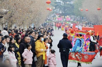 大年初一，玉溪丰富非遗民俗活动闹新春