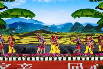 云南省第二届民族团结进步大舞台暨2025年云南舞蹈大家跳活动在德宏州芒市启动