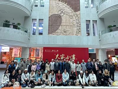 “大家小畫：連環畫藝術百年巡展”在昆明開幕