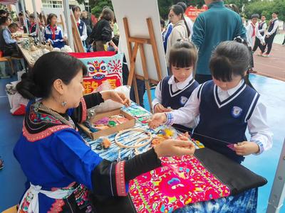 非遗匠心与少年同频！玉溪9项非遗项目沉浸式进校园
