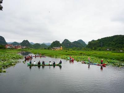 央视一套《山水间的家》栏目组走进云南普者黑