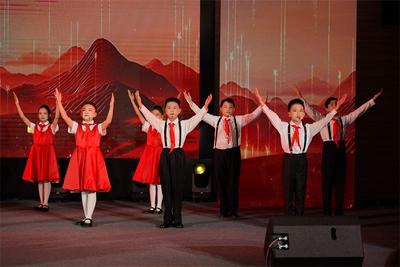 第二届云南省青少年美术书法大展暨少儿艺术展演启幕