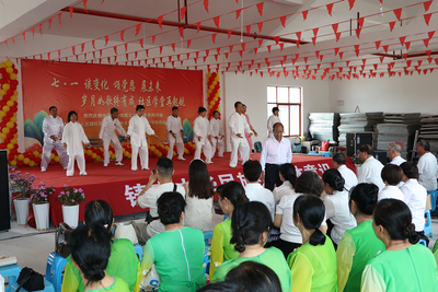 楚雄市彝人古镇社区：老年大学结业典礼展风采  民族团结共成长
