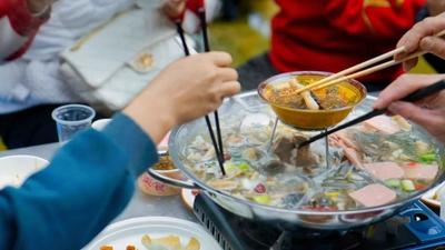 从火把狂欢到烟火日常，这碗全羊汤锅一直是楚雄人的心头好