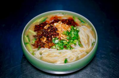 寻味玉溪丨玉溪米线——百味纷呈的舌尖江湖