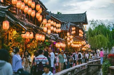 当音符“撞”上古城！丽江第二届“民谣音乐季”全城开唱！