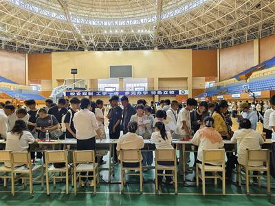 嘿，新同学！云南现代职业技术学院已解锁你的“开学第一天”