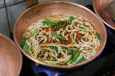 禄丰碧城镇：一锅一勺传古味 一箸一香见烟火
