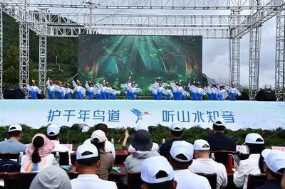 哀牢山这场秋季“村晚”期待值拉满