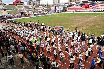 绿茵映繁花 团结谱新篇丨楚雄“花超”浪漫收官！体育架起各民族同心桥