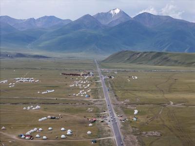 新疆独库高速公路启动建设